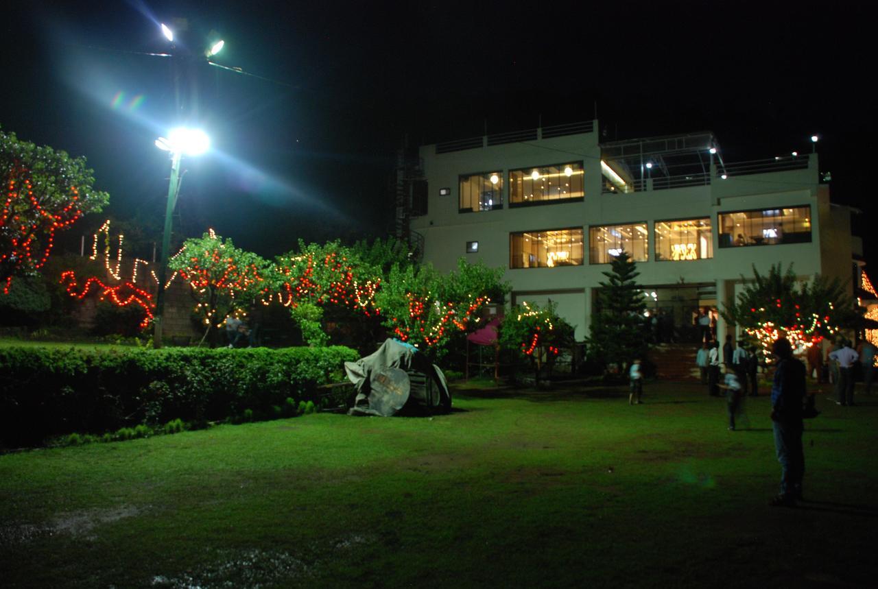 Centarosa Resort Chail Dış mekan fotoğraf
